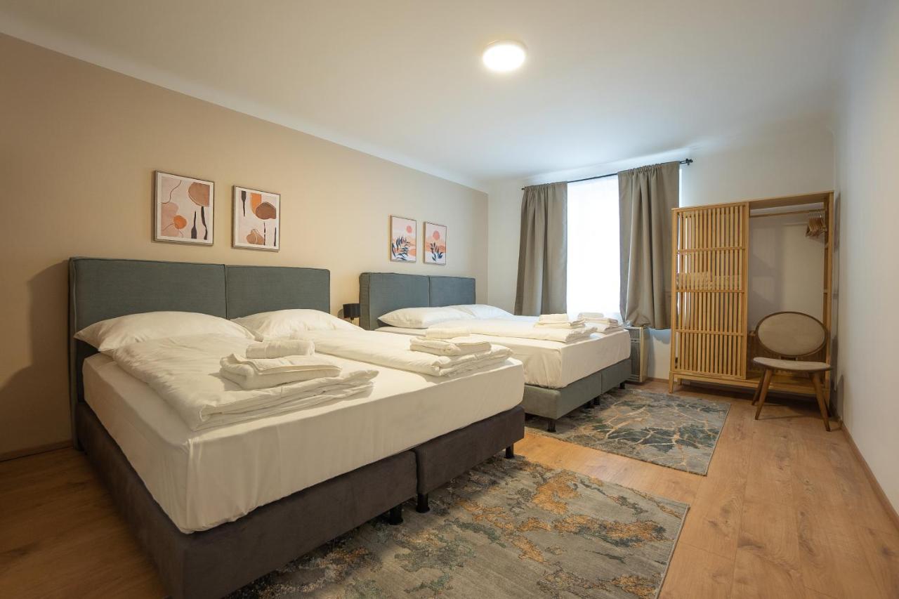 A 2-Bedroom Apartment With A King-Size Bed And A Balcony Is Located Just A 15-Minute Walk From Stephansplatz. Βιέννη Εξωτερικό φωτογραφία