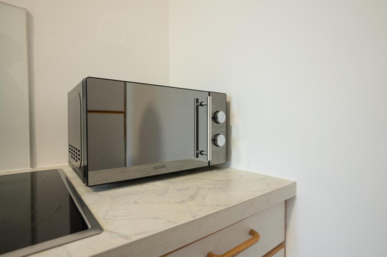 A 2-Bedroom Apartment With A King-Size Bed And A Balcony Is Located Just A 15-Minute Walk From Stephansplatz. Βιέννη Εξωτερικό φωτογραφία