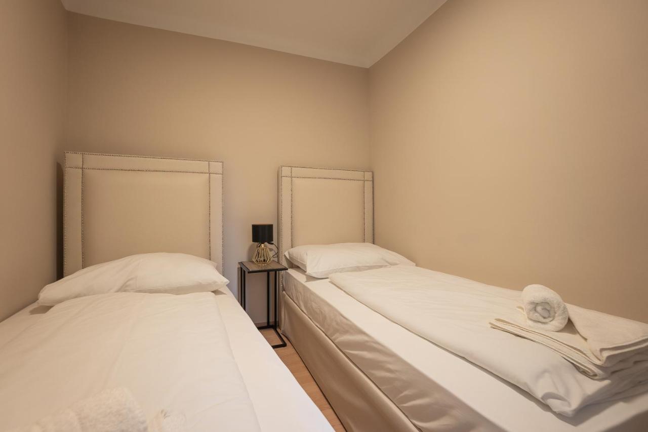 A 2-Bedroom Apartment With A King-Size Bed And A Balcony Is Located Just A 15-Minute Walk From Stephansplatz. Βιέννη Εξωτερικό φωτογραφία