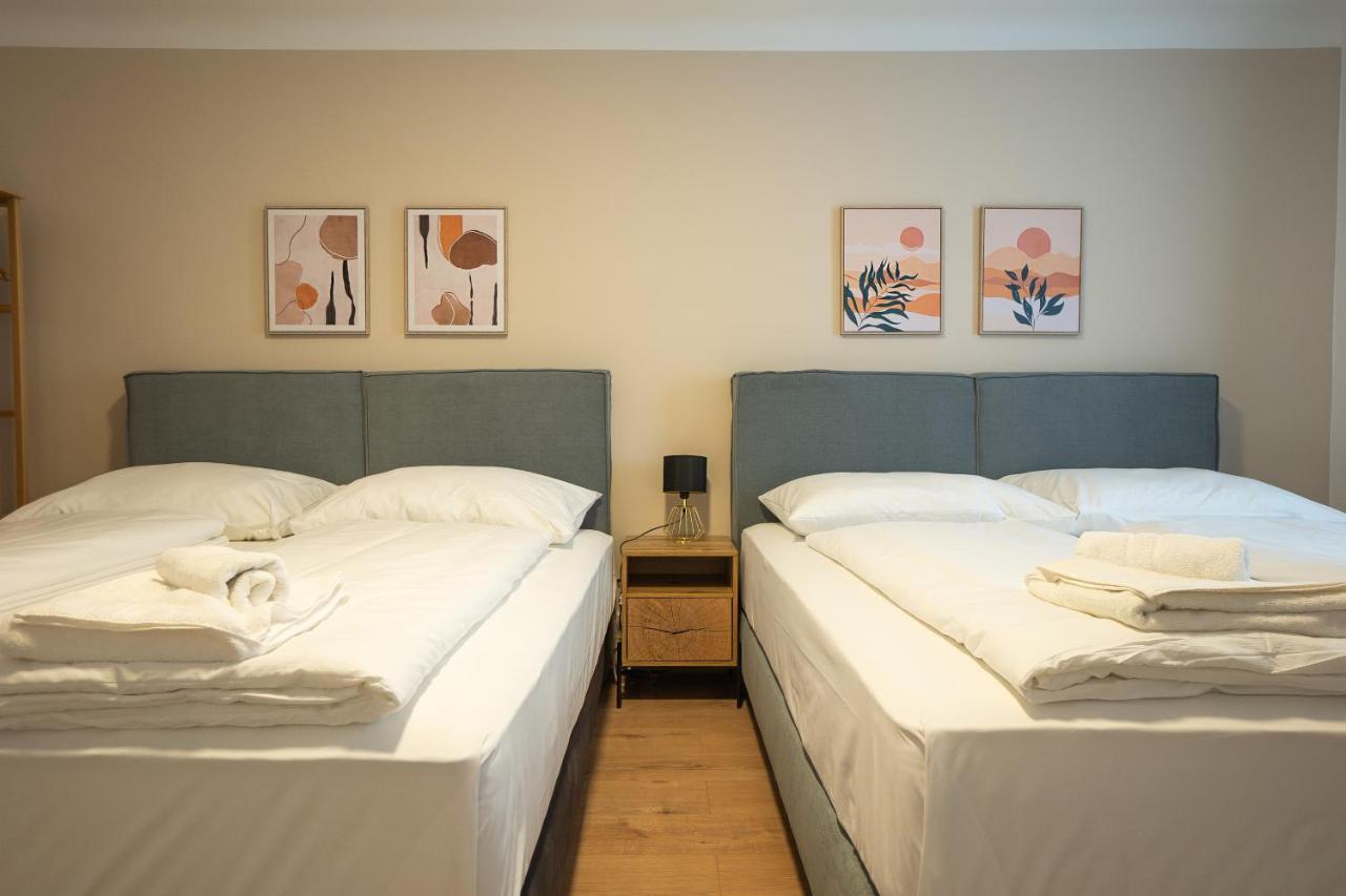 A 2-Bedroom Apartment With A King-Size Bed And A Balcony Is Located Just A 15-Minute Walk From Stephansplatz. Βιέννη Εξωτερικό φωτογραφία