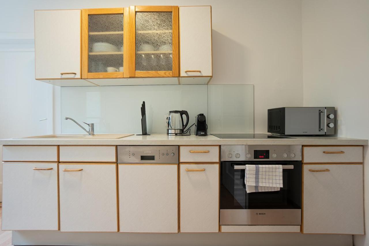 A 2-Bedroom Apartment With A King-Size Bed And A Balcony Is Located Just A 15-Minute Walk From Stephansplatz. Βιέννη Εξωτερικό φωτογραφία